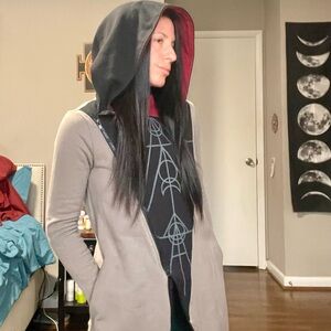 Stylish Hooded Women's Top Rogue + Wolf 🌙🖤